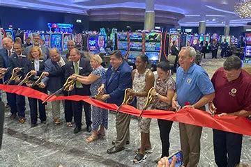 Illinois Celebrates the Grand Opening of Walker's Bluff Casino Resort ...