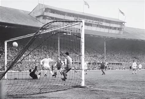 Liga dos Campeões O terrível massacre da primeira brigada alemã