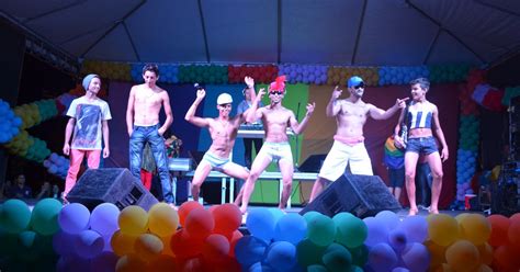 G ª Parada do Orgulho Gay em RR faz sarau apresentações