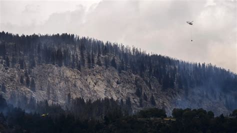 Un Incendio Arrasa Los Alpes Suizos Calcina Cien Hect Reas Y Fuerza La