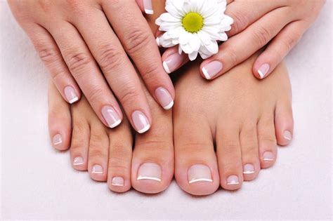 Manucure Simple Pieds Sans Vernis Coeuroline