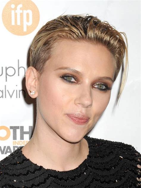 Scarlett Johansson New Haircut