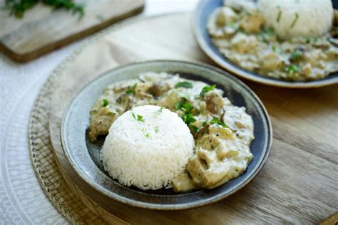 Romige Kip Met Champignons Kookmutsjes