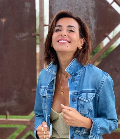 Catarina Furtado Solteira Aos Anos E Corpo De Fazer Inveja S De