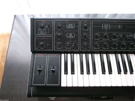MATRIXSYNTH: YAMAHA CS-10 SN 6476