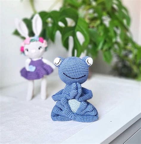 Crochet Frog Yogi Amigurumi Free Pattern - Amigurumi Free Patterns