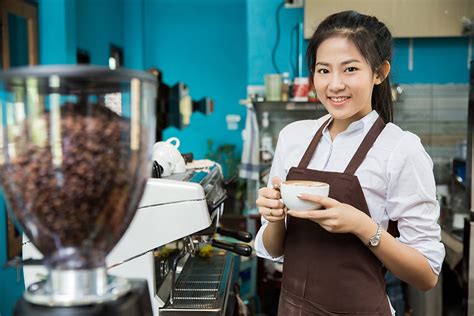 What Does A Barista Do And How To Become A Barista