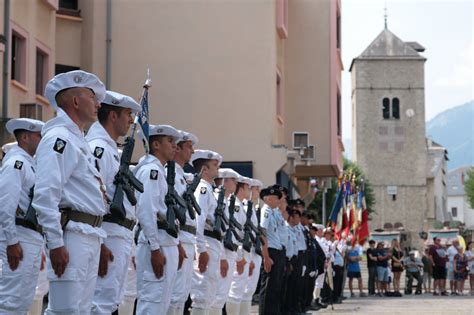 Savoie Les Images Fortes De La Passation De Commandement De La