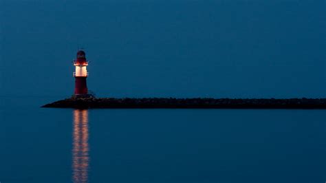 4K Lighthouse Wallpaper - WallpaperSafari