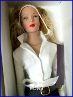 Robert Tonner Tyler Wentworth A R Blonde Signature Style Doll Mib Tw Tonner Tyler