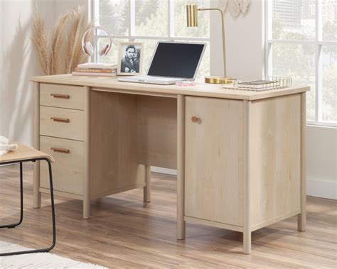 Aaman Desk Foter