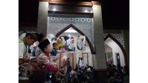 Special Ramadhan Suasana Baper Santunan Yatim Piatu Di Masjid Desa