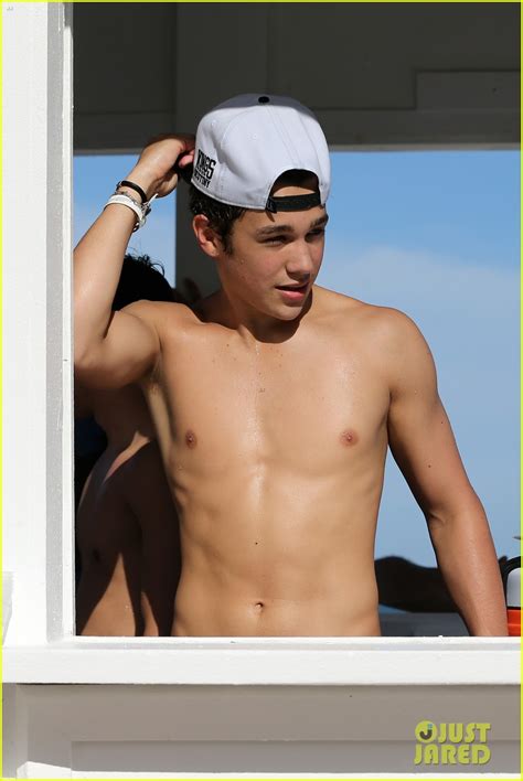 Austin Mahone Continues Birthday Weekend With Shirtless Beach Day