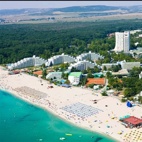 Курортен комплекс ”Албена” е добре известен на западните туристи и като ...