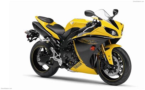 Review Of Yamaha YZF R1 2009 Pictures Live Photos Description