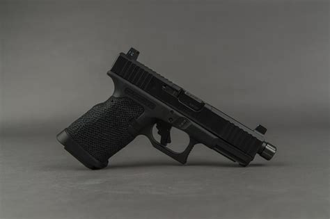Silencerco Debuts Custom Glock Package For Their Summit Line Photos