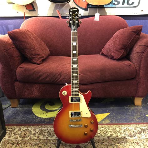 Used Epiphone Les Paul Standard