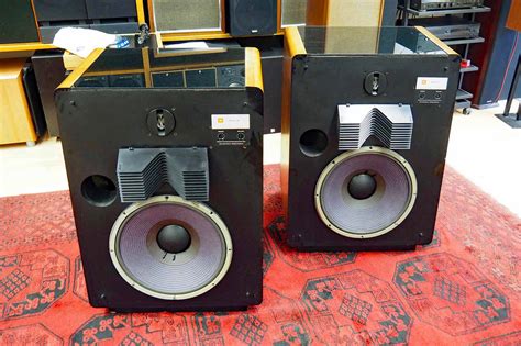 JBL L300 Classic Audio