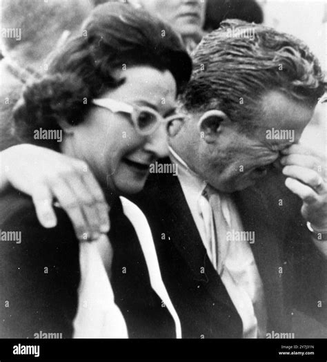 Law And Order Rubys Brother Earl Weeps Jack Ruby Receiving Death