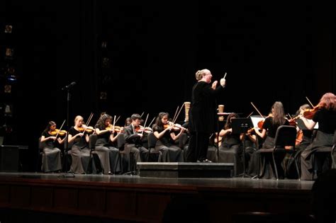 Orchestra Performs in Fall Concert – Westwood Horizon