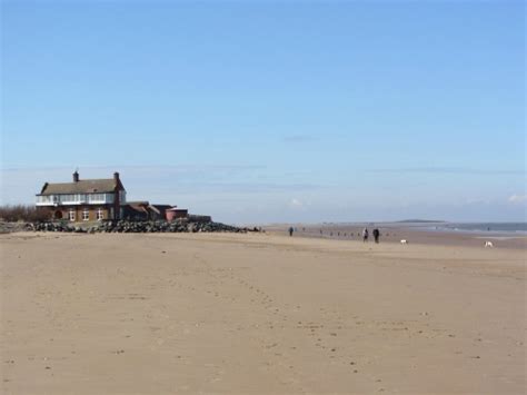 Best 4 North Norfolk Beaches For Dogs