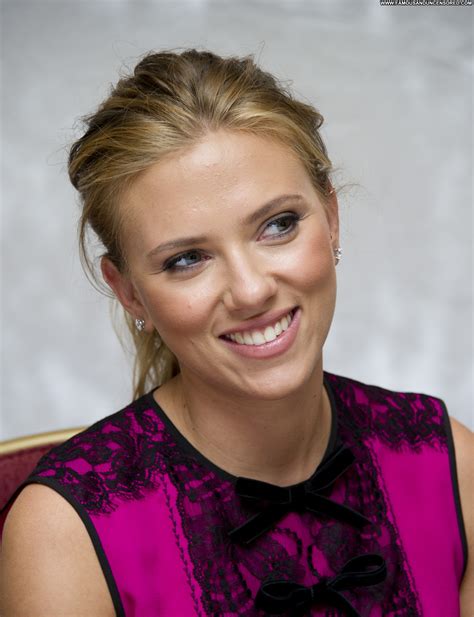 Toronto International Film Festival Scarlett Johansson Posing Hot Babe Celebrity High Resolution