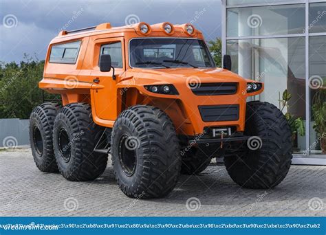 Wheeled Amphibious Off Road Vehicle On Ultra Low Pressure Tires Stock