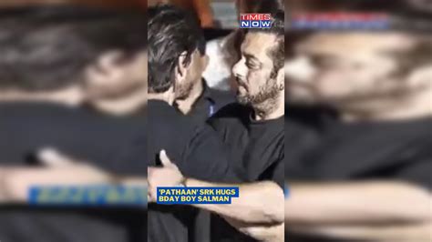 Shah Rukh Khan Hugs Birthday Boy Salman Khan At His Birthday Party Watch