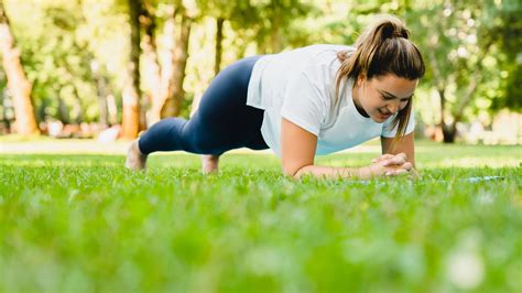 This trainer's six-move workout builds muscle all over and boosts your ...