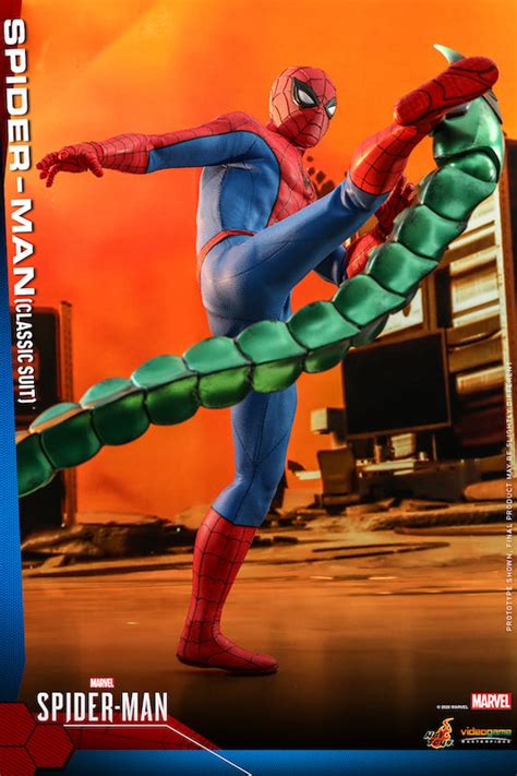 Hot Toys Spider Man Classic Suit Sixth Scale Figure Pre Orders