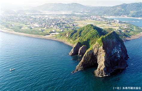 【精緻小團・打卡聖地】日本九州 福岡 絲島一日遊｜白絲瀑布＆芥屋大門觀光船＆一蘭之森＆櫻井神社＆櫻井二見浦夫婦岩｜中文服務（福岡出發） Kkday