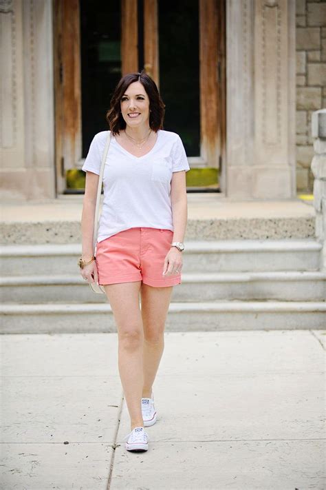 Everyday Summer Look With Old Navy Pixie Chino Shorts Fashion Jo