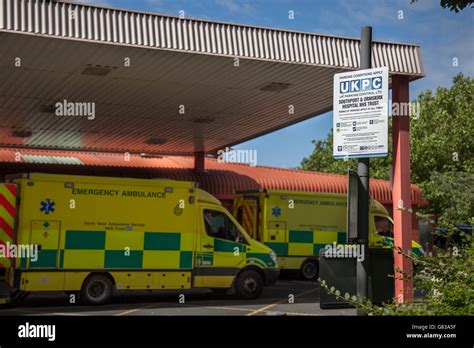 Nhs Trust Southport And Formby Hospital Information And Signs For