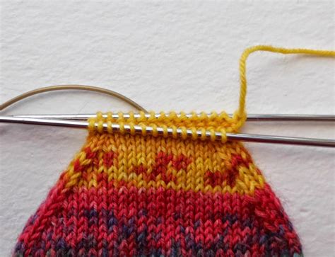 Beginner Sock Knitting Sockalong Week Foot Toe And Grafting The