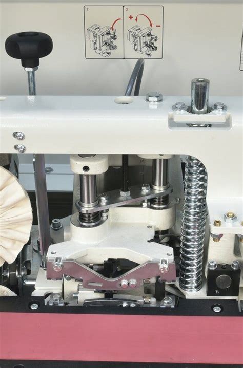 SCM Minimax Edgebander Model ME28T-RC Version. Pre-milling - Edgebander