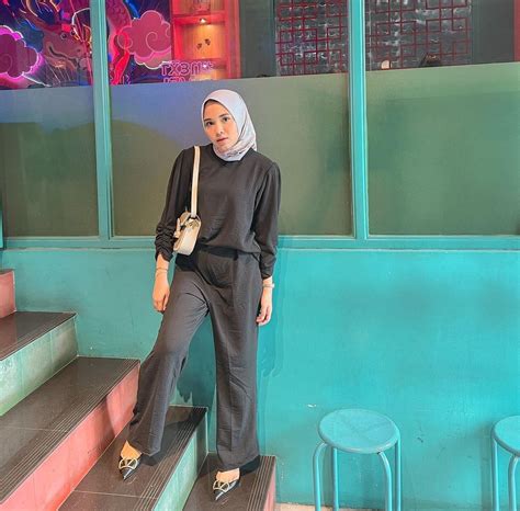 6 Potret Fati Indraloka Istri Babe Cabita Jarang Tersorot Baby Face