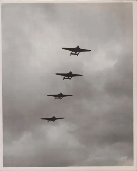 DE HAVILLAND VAMPIRE F 1 Zy V Original Vintage Press Photo Dh 100 Raf 1