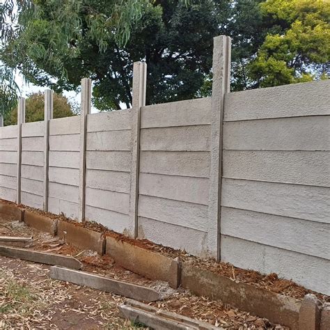 Arrowe Park New Boundary Wall Going Up At Arrowe Park