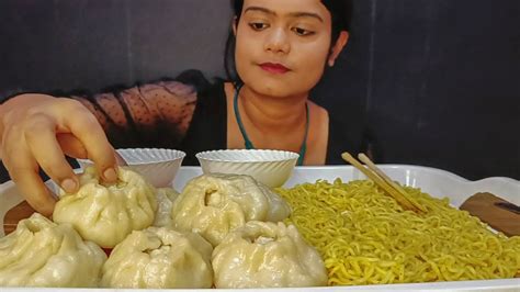 Juicy Momos 🥟 Chilli Oil Momos 🌶️maggi Noodles 🍝 Mukbang Asmr