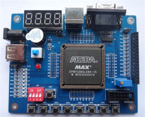 Altera MAX 7000 CPLD EPM7128SLC84 Development Board Learning Board