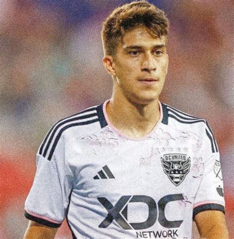 Dc United Notifica O Santos Que Ir Exercer A Op O De Compra Do Meia