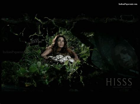 Mallika Hisss movie trailer, story & wallpapers | South Wood Gallery