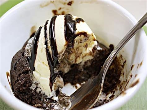 Cómo Hacer Un Brownie De Chocolate En El Microondas En Cinco Minutos