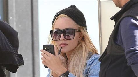 Hottest Women Celebrity's Unexpected Career Move: Experts React - sdoqd4a