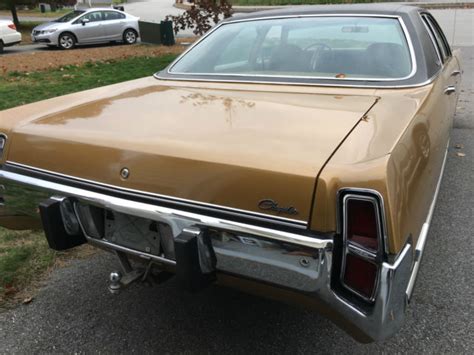 1973 Chrysler Newport Custom Hardtop 4 Door 66l