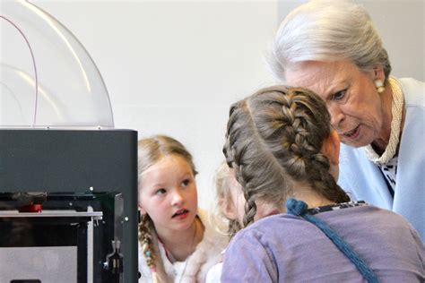 Royaler Empfang Auf Dem Schulgel Nde Montessori Stiftung Berlin