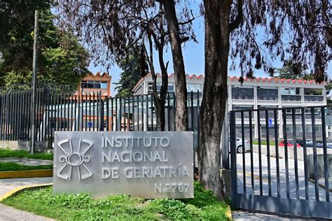 Secretaría de Salud brinda atención gratuita a personas adultas mayores