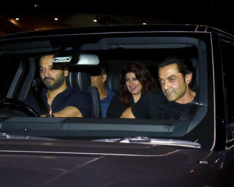 Inside pics of Akshay Kumar's surprise birthday celebrations with ...