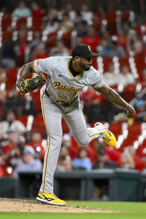 Red Sox Sign Aroldis Chapman - MLB Trade Rumors