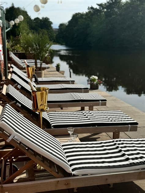 The Waterside Chainbridge